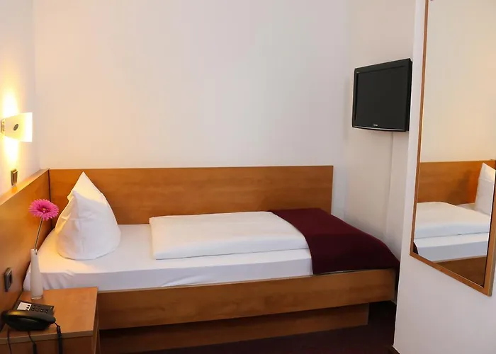 City Hotel Journal